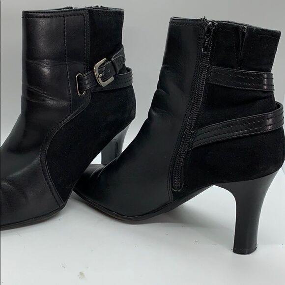 White mountain vegan leather & fabric ankle boots - Picture 6 of 8